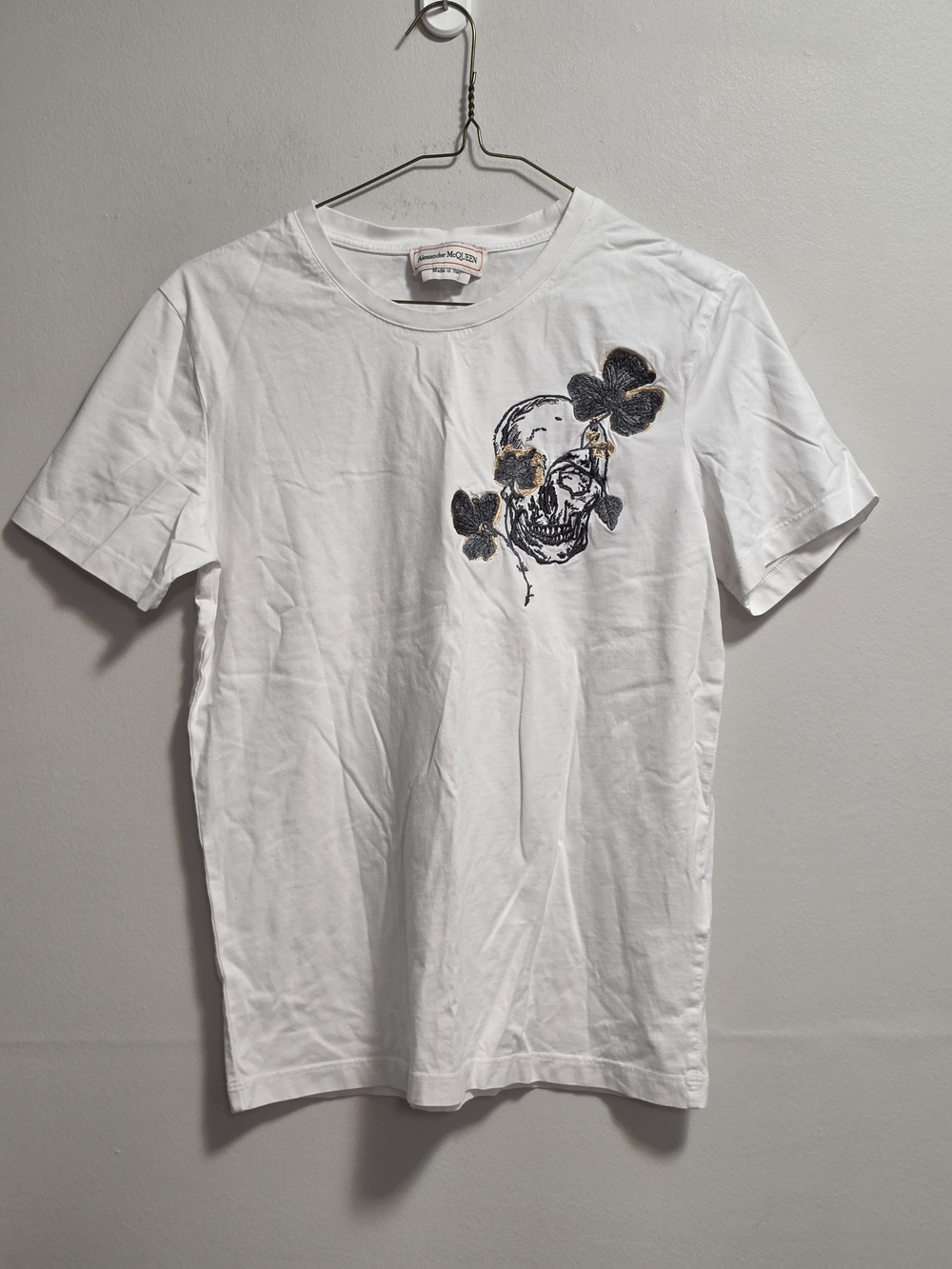 Alexander McQueen White Cotton Skull Tee with Black & Gold Clover Embroidery
